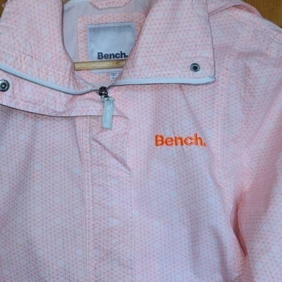 Bench Urbanwear Embroidered & Graphic "BENCH" Pockets Sz L (10) Hooded Jacket - Picture 3 of 15